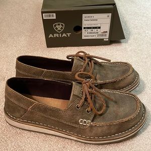 Ariat Cruiser Castaway Brown Bomber w/ white sole